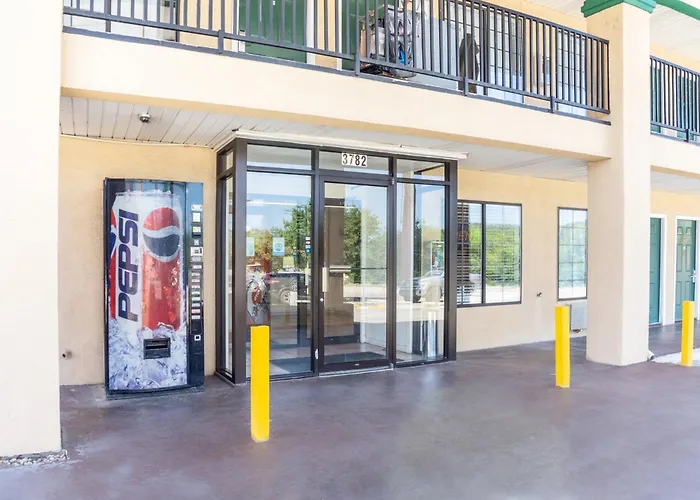 Oyo Inn & Suites Medical Center San Antonio