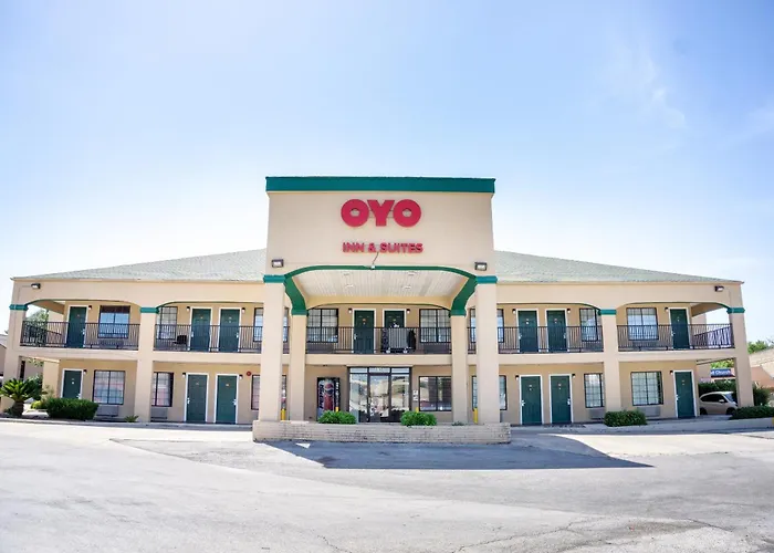 OYO Inn&Suites Medical Center San Antonio