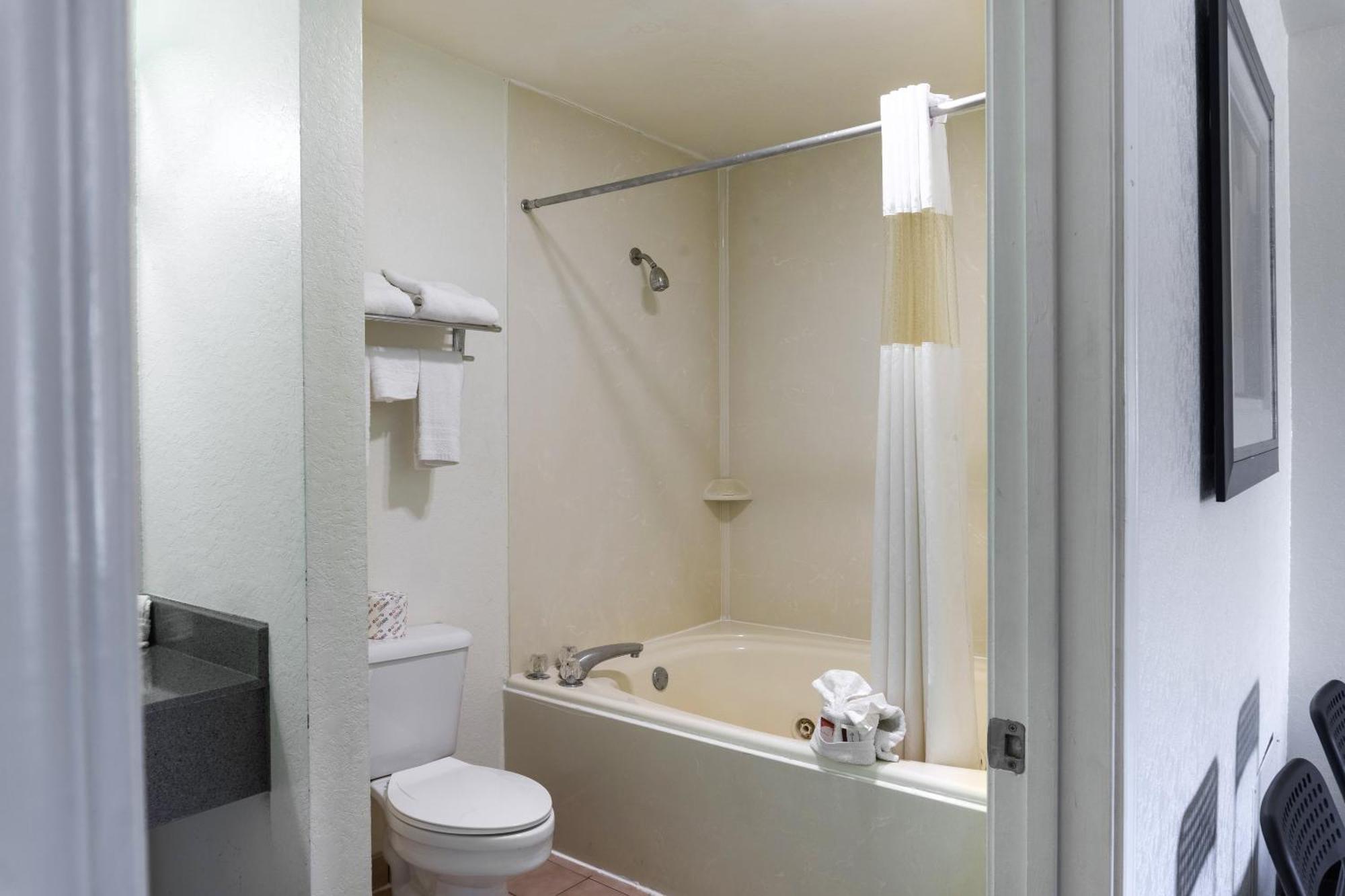 Hotel Oyo Inn&suites Medical Center