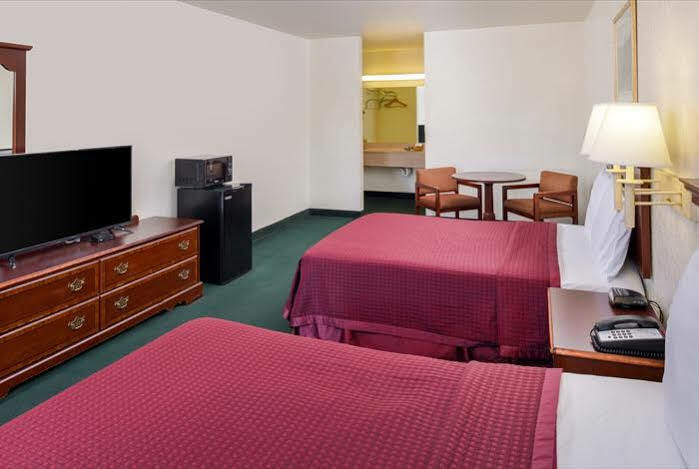 Oyo Inn&suites Medical Center Hotel 2*